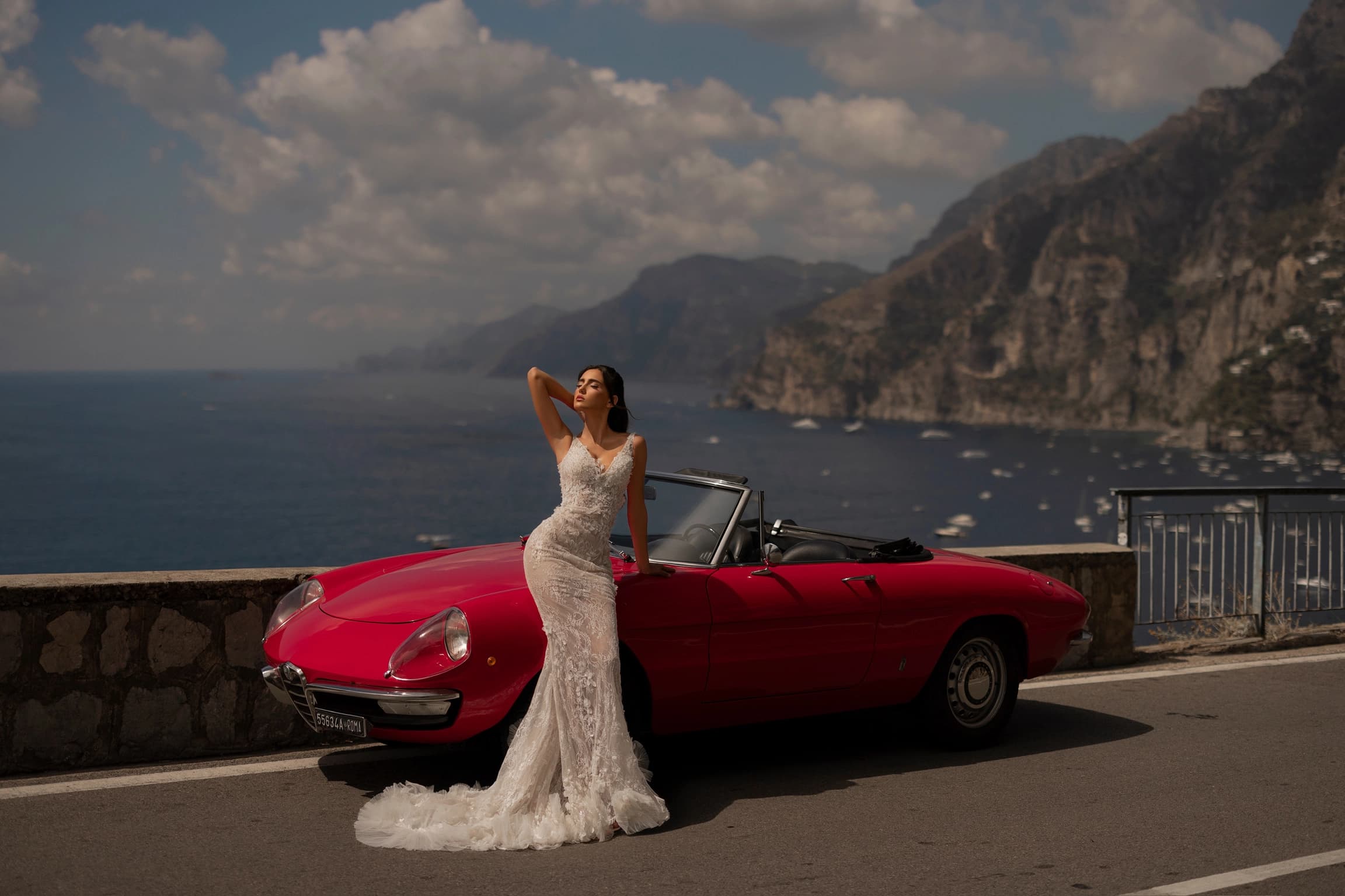Mariée en robe sur mesure Umel Couture sur la côte amalfitaine