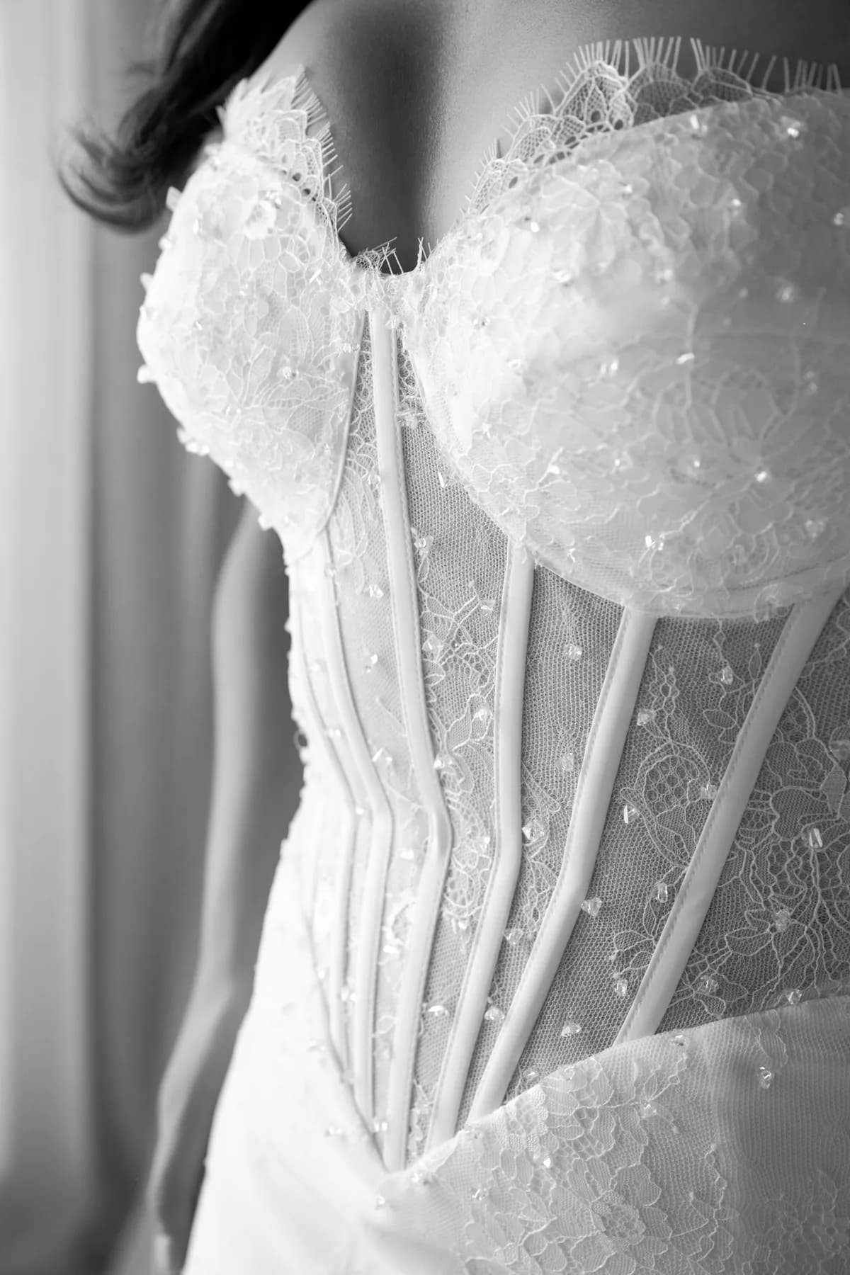 Détail des baleines et de la dentelle